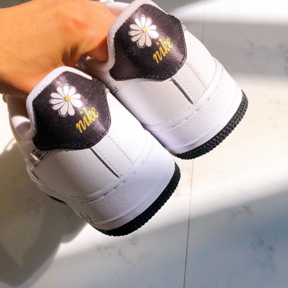 Nike Airforce 1 🌼 - Picture 4 of 5